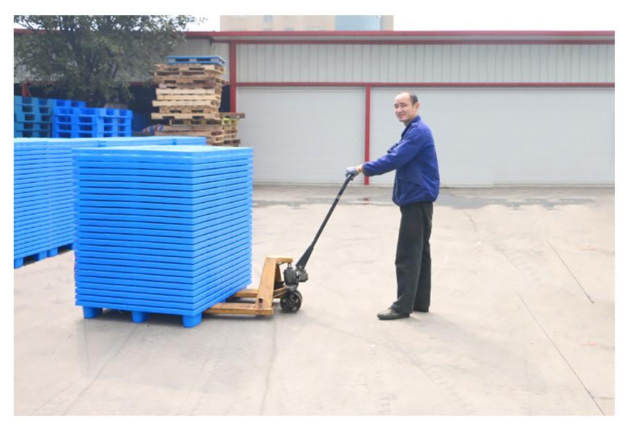 1208網(wǎng)格九腳防滑塑料托盤廠家直銷 1208網(wǎng)格九腳防滑塑料托盤廠家直銷